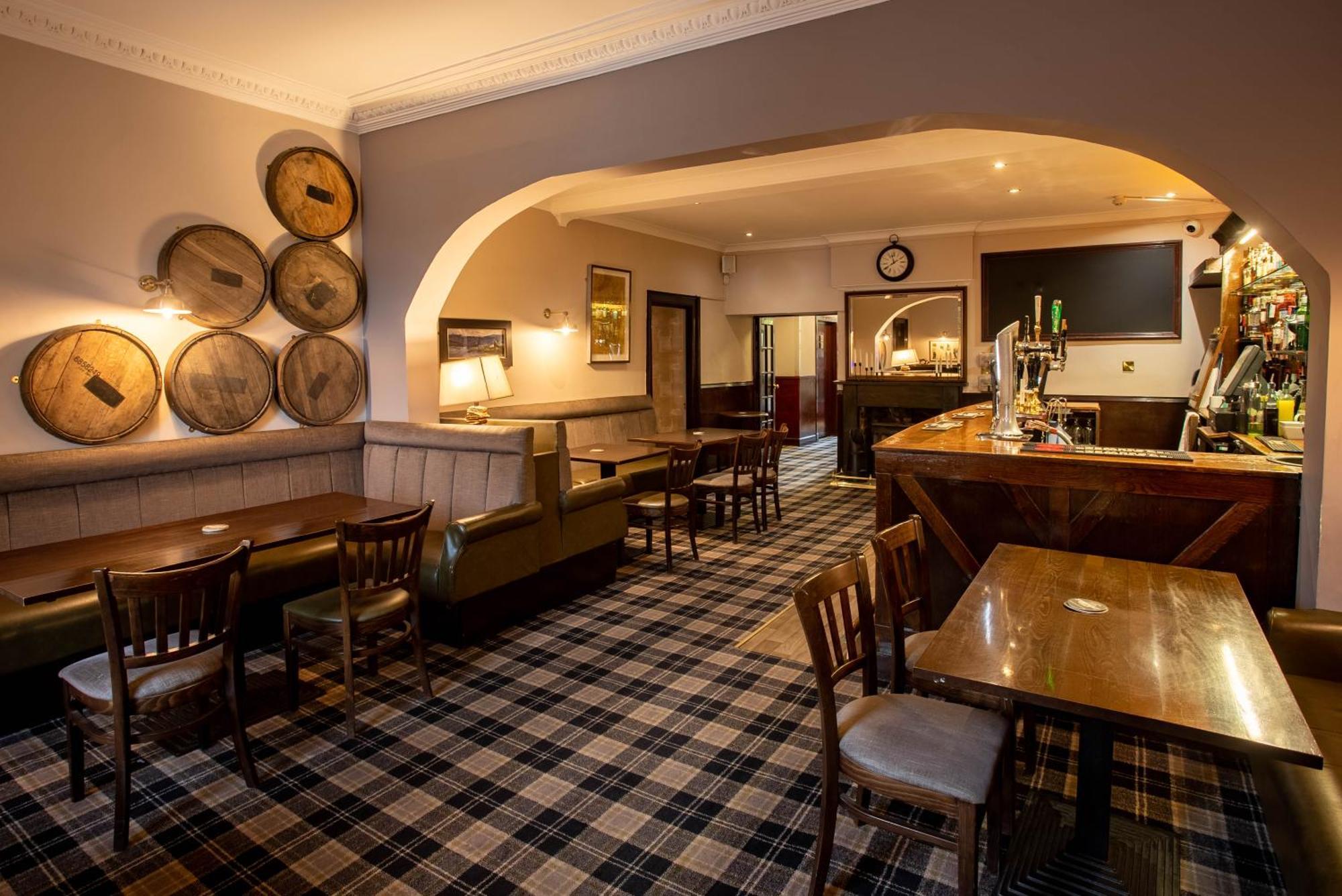 Traquair Arms Hotel Innerleithen Exterior photo