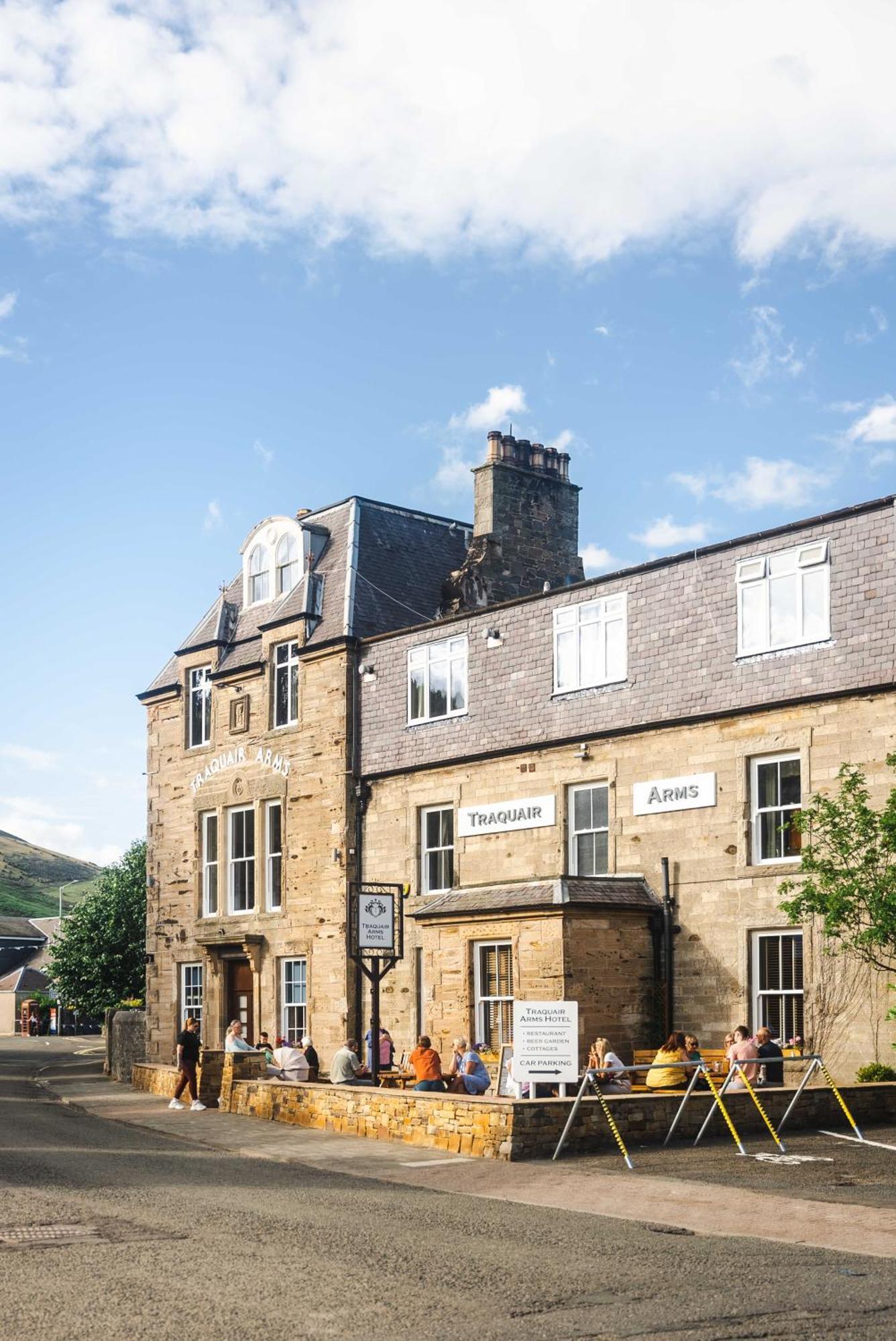 Traquair Arms Hotel Innerleithen Exterior photo